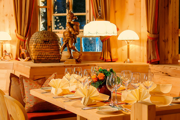 Restaurant "Bienenk�rble"